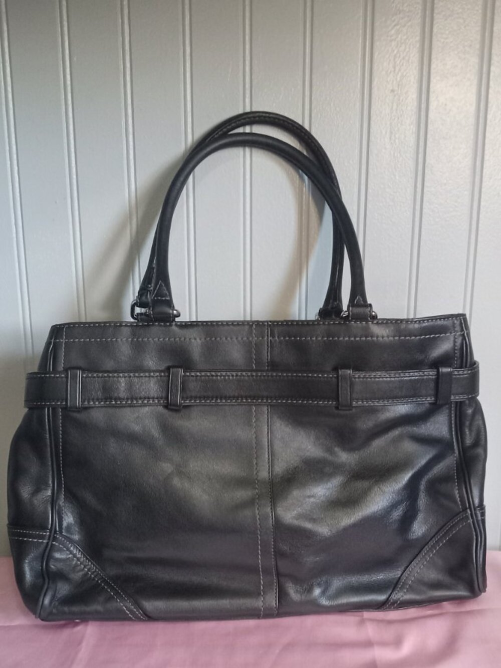 Coach Hampton Leather Shoulder Bag - Picture 2 of 3